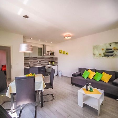 Apartman Carmen Volosko 오파티아 외부 사진