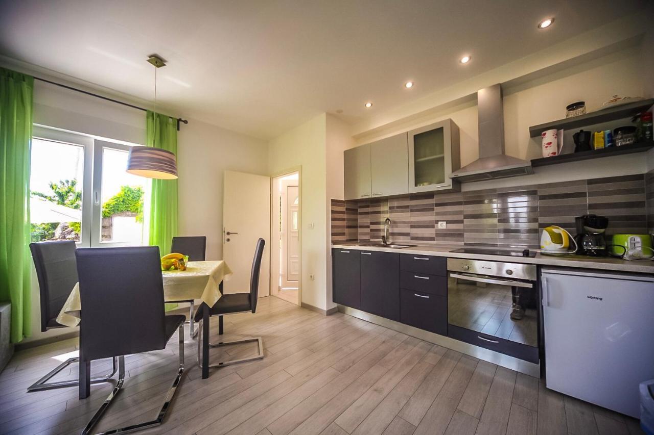 Apartman Carmen Volosko 오파티아 외부 사진