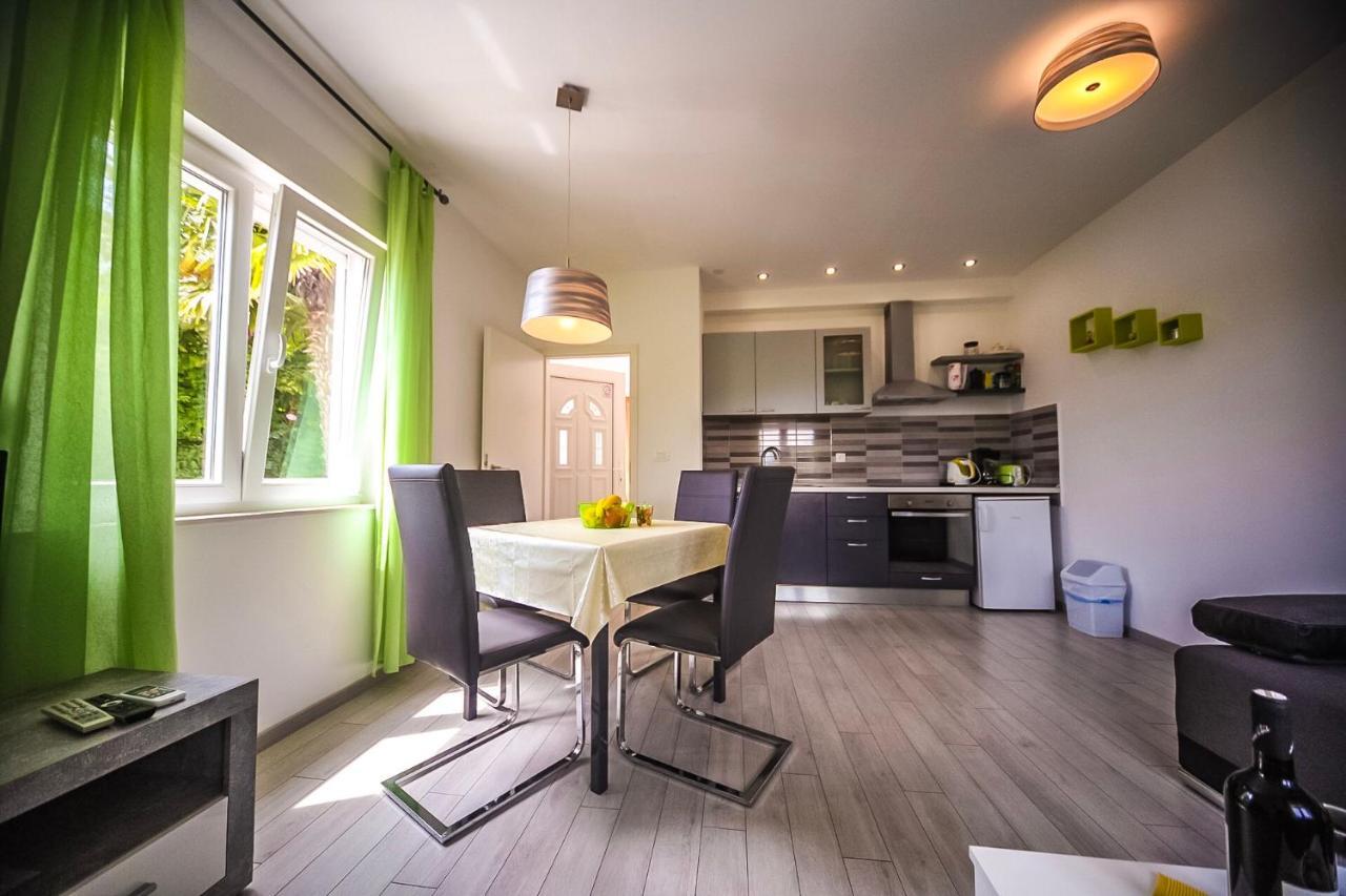 Apartman Carmen Volosko 오파티아 외부 사진